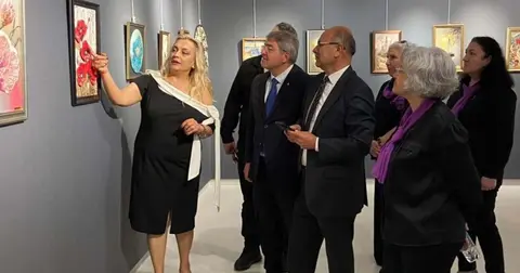 Mudanya HEM kursiyerlerinin 'taş tablo' sergisine Bursa ilgisi