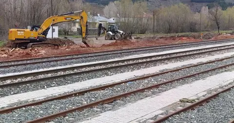 CHP’li Sarıbal’dan Hazar Gölü havzasındaki madencilik faaliyetlerine tepki