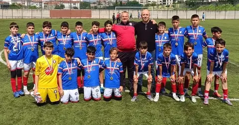 Edirne U12'de şampiyonu Keşan Genç Ordu oldu