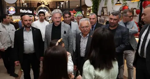 Memduh Büyükkılıç'tan Çarşı Melikgazi'ye ziyaret