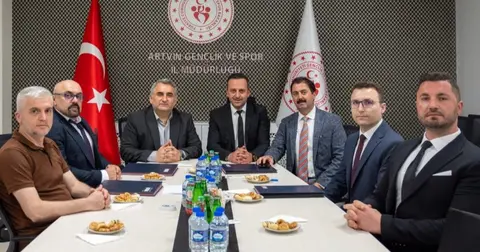 Artvin'de 'Aktif Yaş Alma ve Su Cimnastiği Projesi' hayata geçirildi