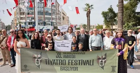 Denizli'de Uluslararası Amatör Tiyatro Festivali başladı