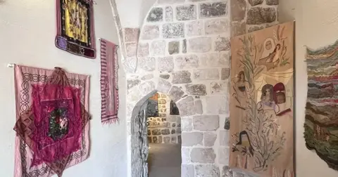 “Eşik” sergisi Mardin’de kapılarını açtı