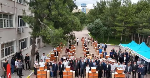 Mardin’de bin üreticiye 8 bin arı kovan desteği