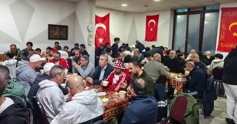 Gurbetçiler dünya kupası heyecanını Almanya'da camide yaşadı