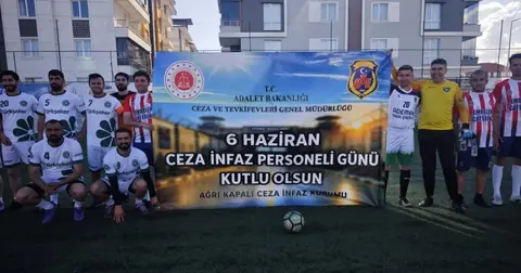 Ağrı'da kurumlararası turnuvada Cezaevi'nden anlamlı pankart