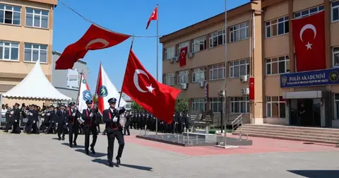 Bursa POMEM’de 475 yeni polis adayı mezun oldu