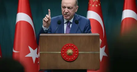 Erdoğan: Diplomaside güçlü, savunma sanayide destan yazan Türkiye var