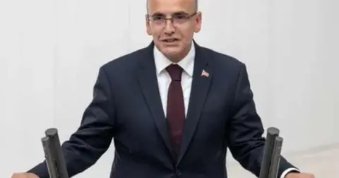Bakan Şimşek: Türkiye ekonomisi 23 çeyrektir kesintisiz büyüyor