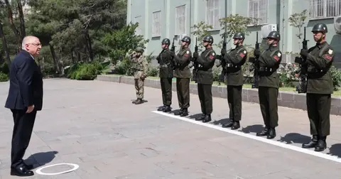 Bakan Güler'den Kahramanmaraş’ta Tugay Komutanlığı'na ziyaret