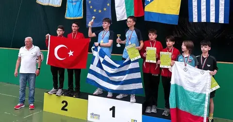 Balkanlar'dan milli formayla madalyalarla döndü