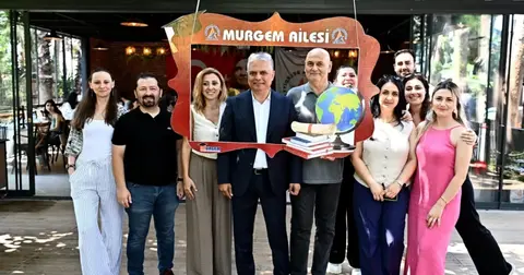 Antalya'da Başkan Uysal MURGEM mezunlarıyla buluştu