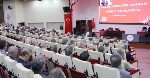 DEÜ Rektörü Yılmaz, Üniversitelerarası Kurul Toplantısına katıldı
