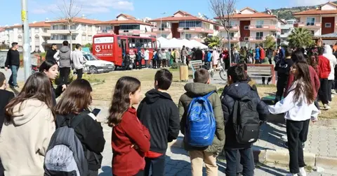 Efes Selçuk’ta öğrenci otobüsleri sezonu kapattı