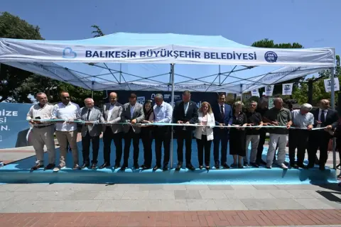 Balıkesir Büyükşehir Başkanı İvrindi'de 5 açılış yaptı