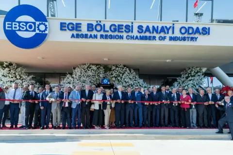 İzmir'de EBSO’nun yeni hizmet binası açıldı