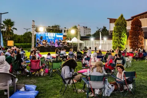 Kocaeli’nde Yaz Akşamlarına Pop Müzik Damgası
