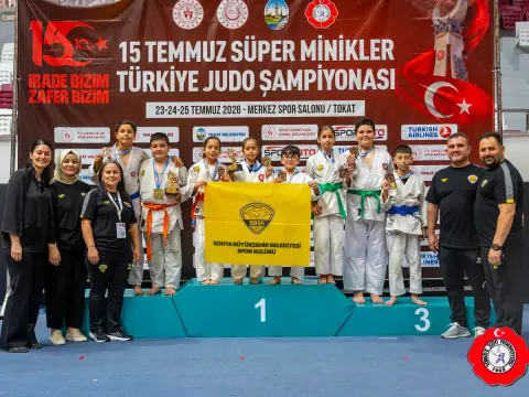 Minik judocular Tokat'tan 8 madalya ile döndü