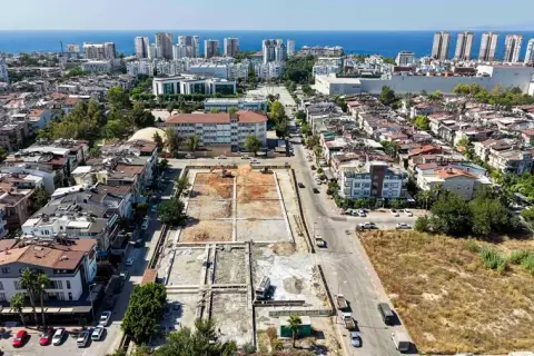 Muratpaşa raket sporlarının yeni merkezini kuruyor