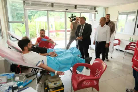 Adana Büyükşehir'den kan ve kök hücre kampanyası