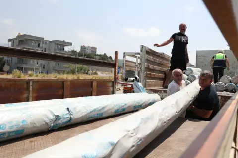 Antalya'da yangınzedeler: 24 bin m² sera naylonu desteği