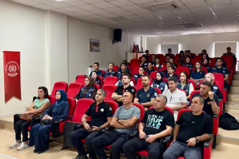 Malatya İtfaiyesi'nden sualtı dalışçılara sağlık ve güvenlik eğitimi