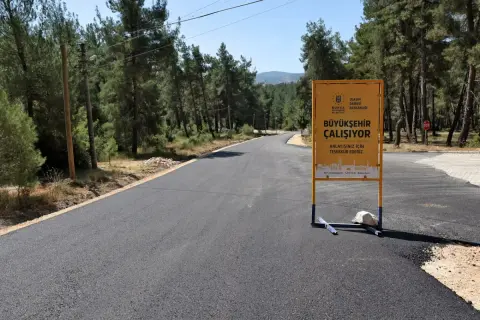 Bursa'da vatandaş talep etti, Büyükşehir yolları yeniledi