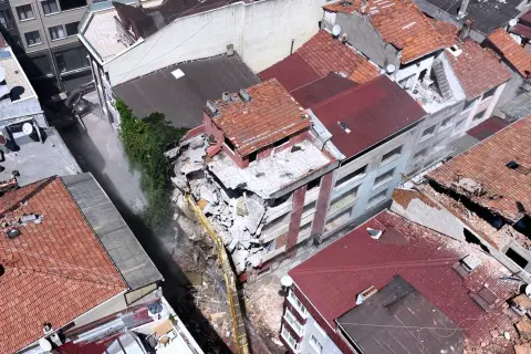 Zeytinburnu'nda 67 bina eş zamanlı dönüşüyor