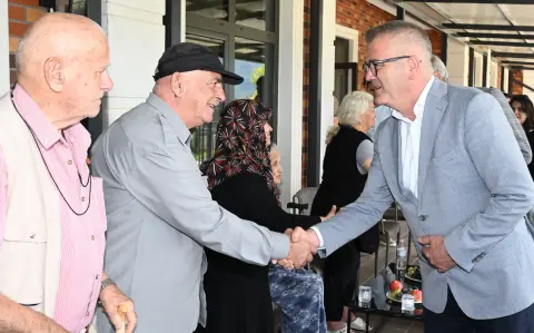 Belediye Başkanı Hasan Ustaoğlu’ndan huzurevine ziyaret