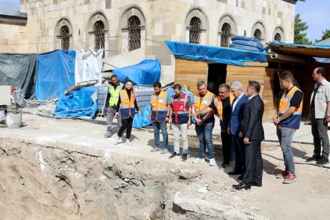 Sultan Selim Camii’nde restorasyon devam ediyor