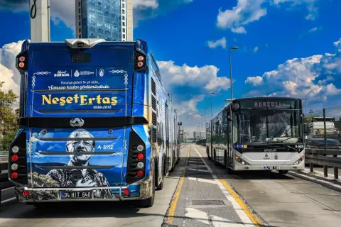 İstanbul'un otobüslerinde Neşet Ertaş melodi çalıyor