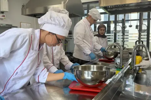 Donanımlı gençler Gebze Beyaz Kalpler'de yetişiyor