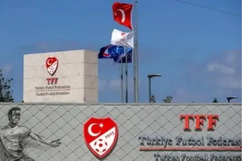 Türk futbolunda hakemlik soruşturması... MHK yöneticilerine operasyon