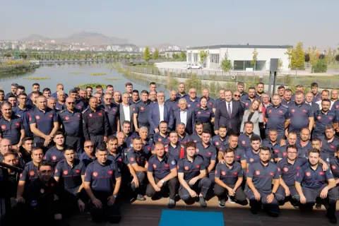Memduh Büyükkılıç, Kayseri İtfaiye Personelini Kutladı