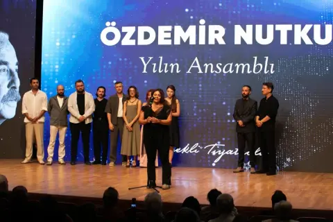 İzBBŞT, Özdemir Nutku Ödüllerinde 4 kategori ödüllendi