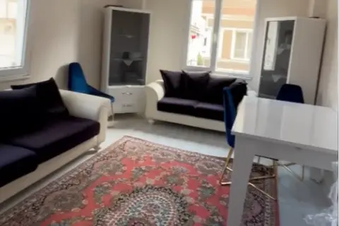 İnegöl Belediyesi, Sinanbey Mahallesi'nde 5 çocuklu ailevin evini yeniledi
