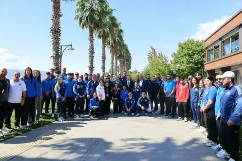 Kocaeli Büyükakın, Madalya Kazanılan Sporcularla Görüştü