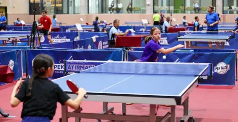 Selçuklu'da 524 Sporcu Raket Salladı: 16 Kategoride Para Ödülü