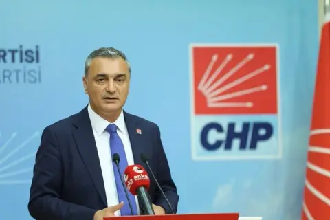 CHP Sözcüsü: AKP'ye Geçen 5 Başkan 'Oy Hırsızlığı' Yaptı
