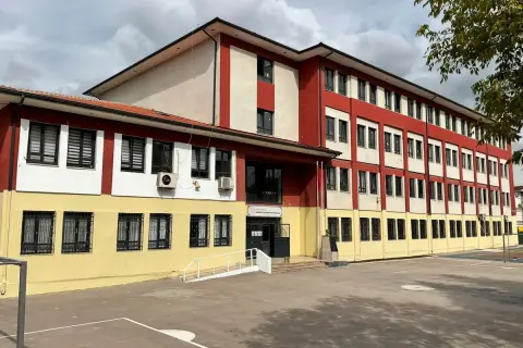 Kocaeli Büyükşehir’den okullara 7,3 milyon TL boya desteği