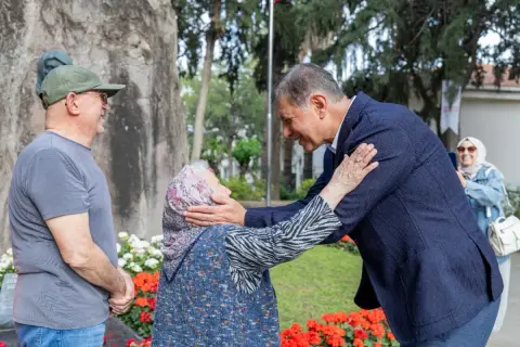 İzmir'de emeklilere ayda 4 bin TL destek verildi