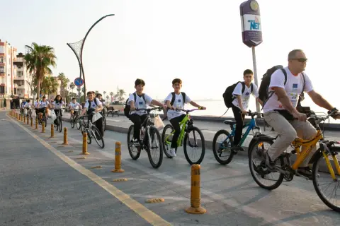 Mersin’de Öğrenciler Bisikletle Okula Geldi