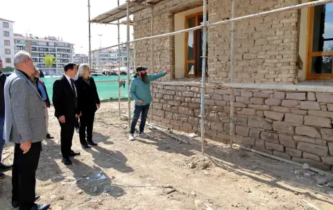 Karatay'da 6 tarihi cami aynı anda restore ediliyor