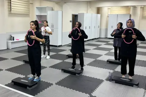 Çayırova Belediyesi pilates kurslarına ilgi büyük