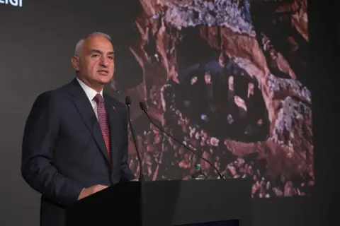 Türkiye turizm gelirinde tarihî rekor: 9 ayda 51 milyar dolar