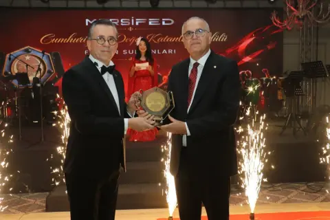 MARSİFED'ten filin sultanlarına 'Cumhuriyete Değer Katanlar' ödülü