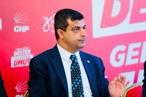 CHP'de İzmir patlak verdi: Demir, Özel'den özür diledi