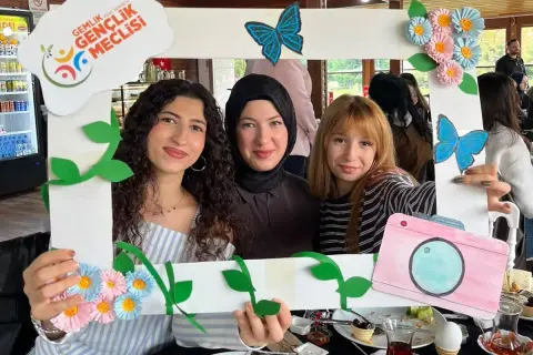 Gemlik’te Gençler Yönetimin Kısmı Oldu