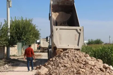 Harran'da 10 km yol yenileniyor: 8 mahalleye hitap ediyor