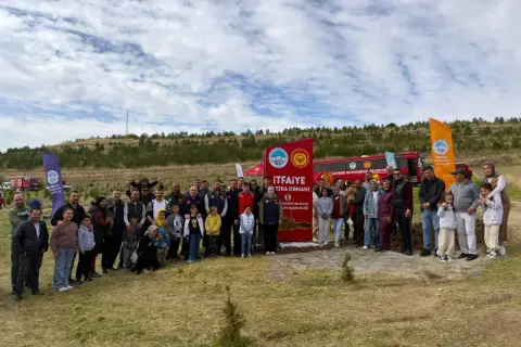Kayseri İtfaiyesi 100. yılda 500 fidan dikti